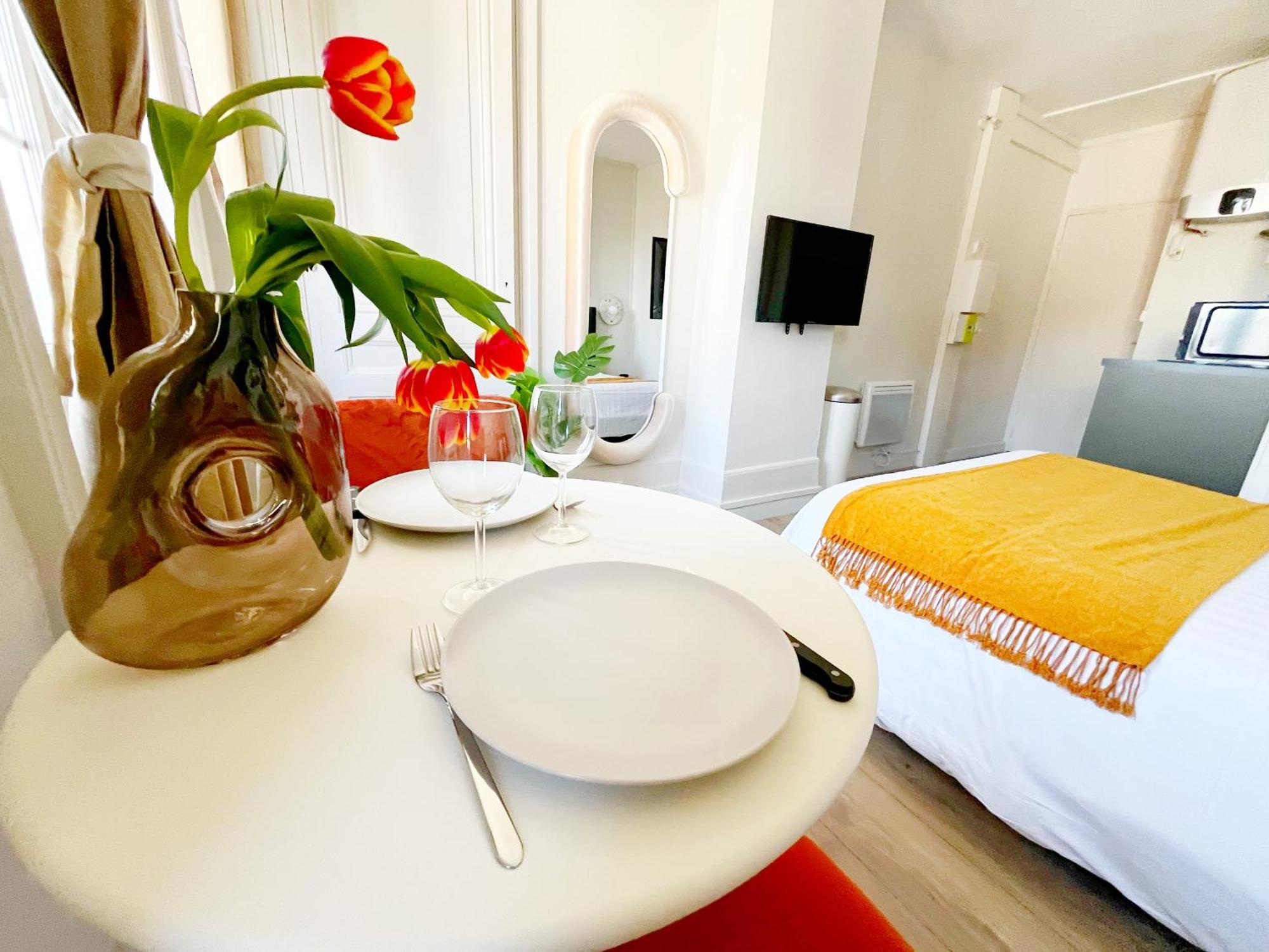 Suite Opium Lyon Exteriör bild