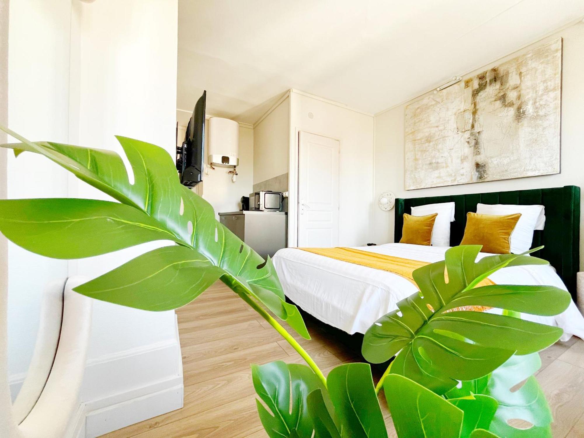 Suite Opium Lyon Exteriör bild