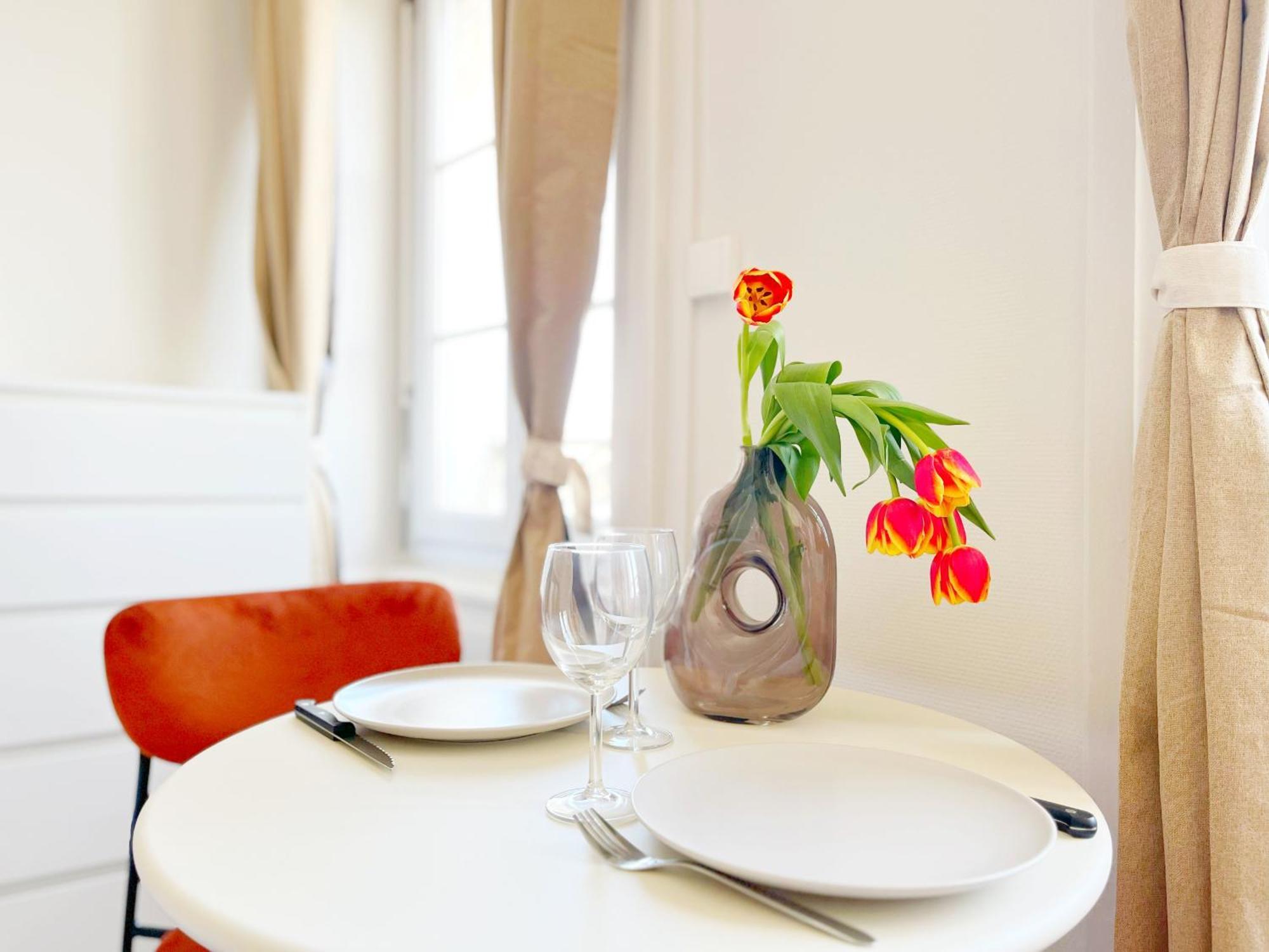 Suite Opium Lyon Exteriör bild
