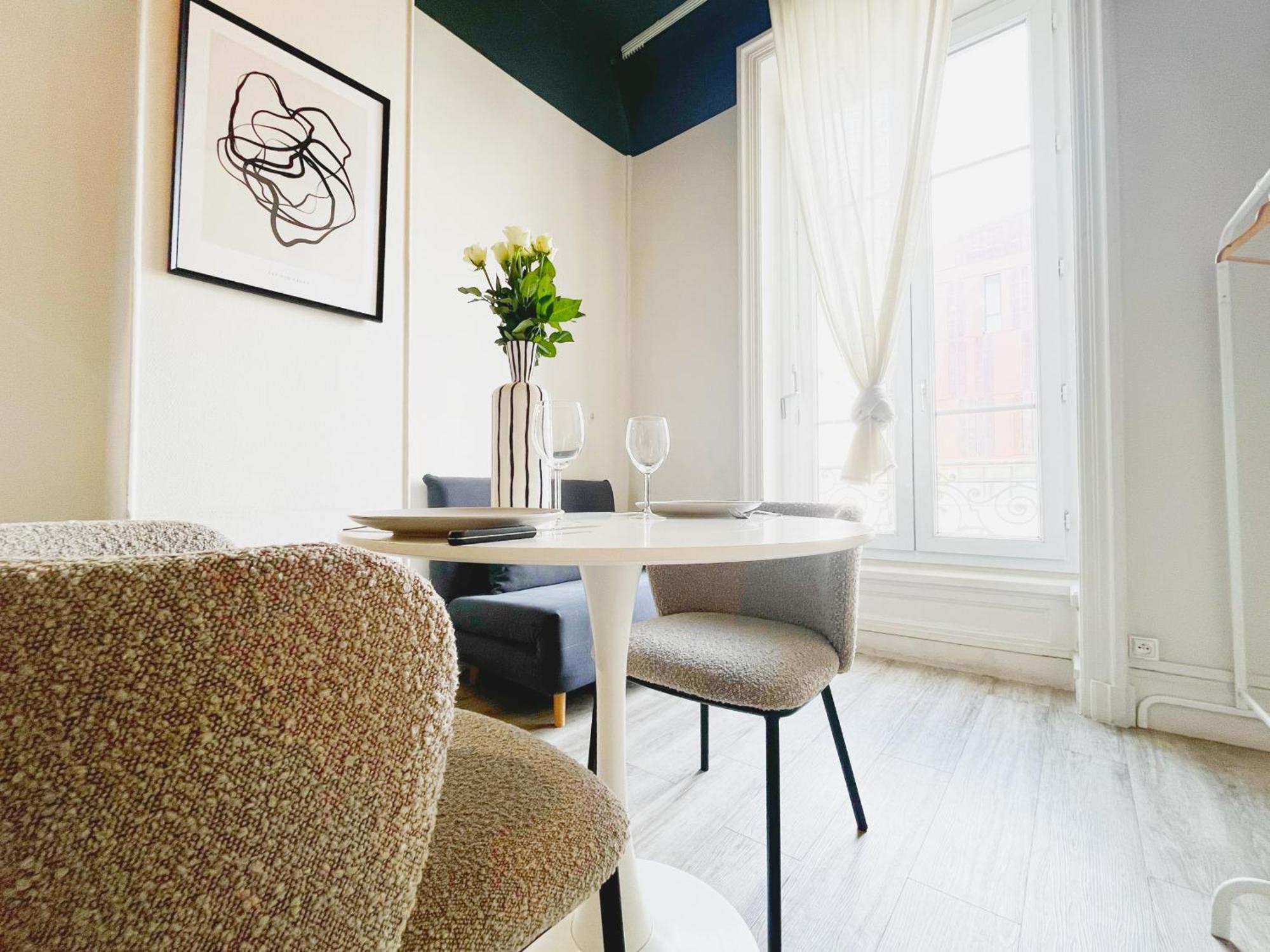 Suite Opium Lyon Exteriör bild