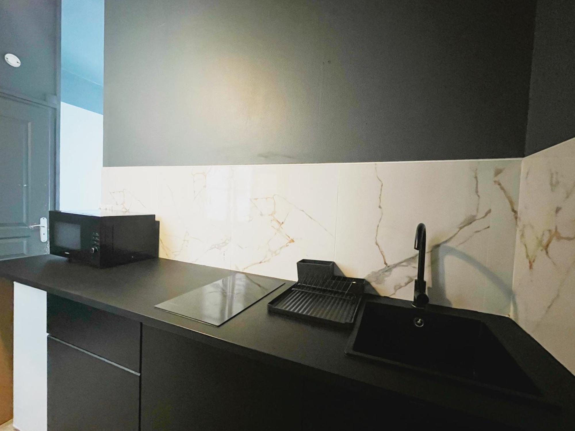 Suite Opium Lyon Exteriör bild