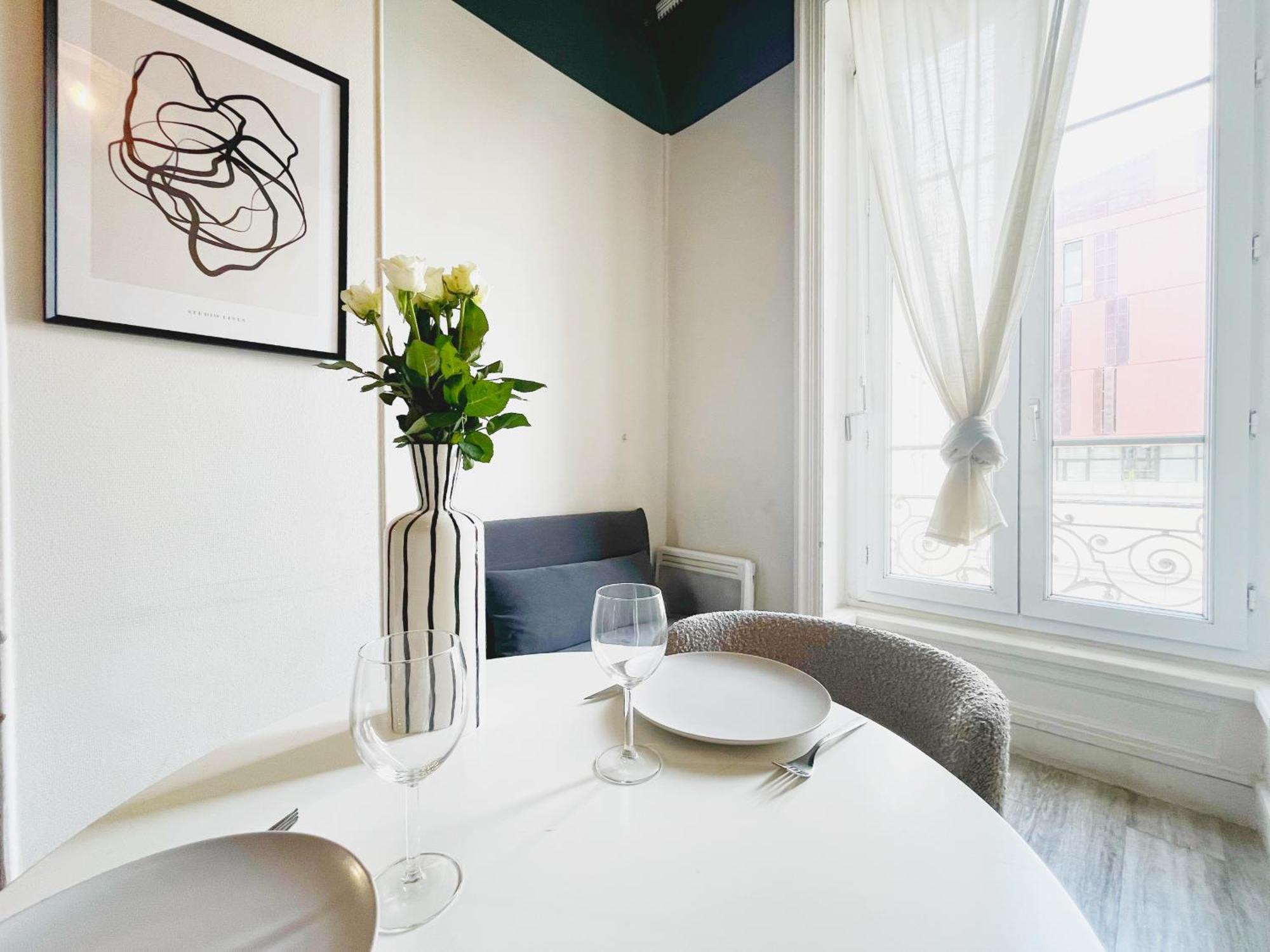 Suite Opium Lyon Exteriör bild
